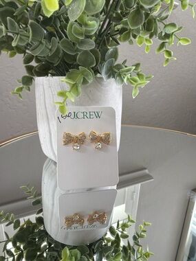 J.Crew Crystal Bow Stud Earrings Gold Tone Rhinestone NWT